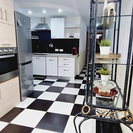 אדחה Elegant 3 Bedrooms, Wifi Free מראה חיצוני תמונה